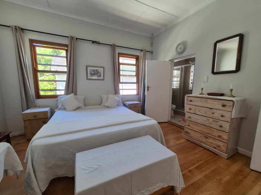 5 Bedroom Property for Sale in Langerug Western Cape